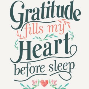 Gratitude Fills My Heart Before Sleep – Wall Art